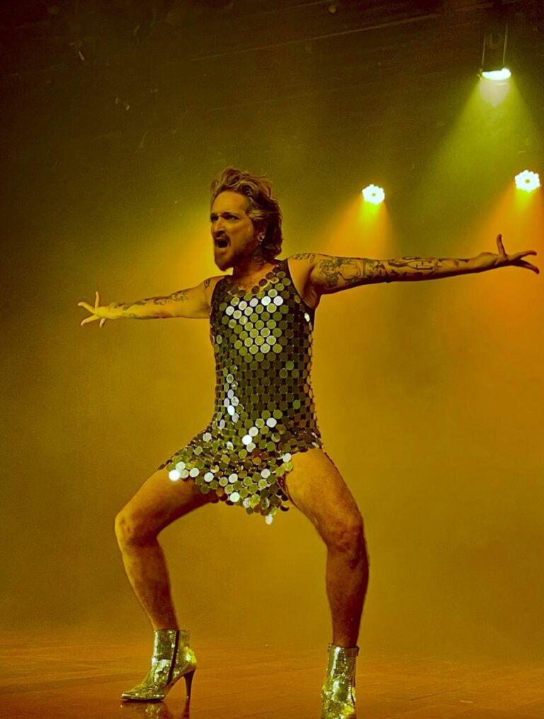 Novas Reflexões: Espetáculo ‘EGO’ de Bruno Caldeira Entra em Cartaz no Futuros – Arte e Tecnologia Novas Reflexões: Espetáculo 'EGO' de Bruno Caldeira Entra em Cartaz no Futuros - Arte e Tecnologia