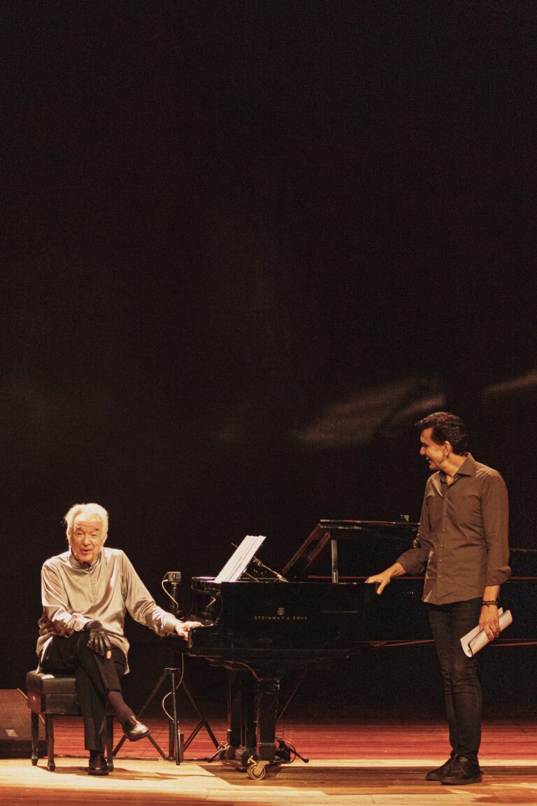 O Pianista e o Poeta: Uma Experiência Musical e Literária no Teatro Casa Grande