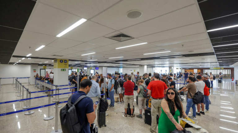 Paraná Registra Aumento Recorde de Turistas Estrangeiros em 2023