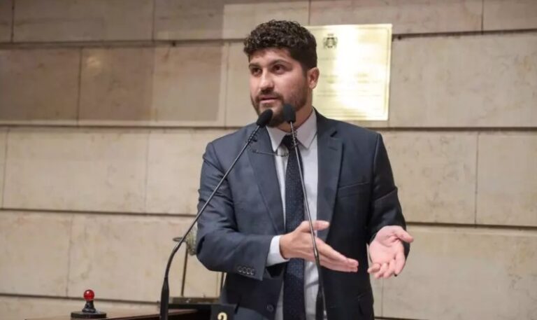 PSOL Lança William Siri como Candidato ao Governo do RJ em meio a Incertezas no STF