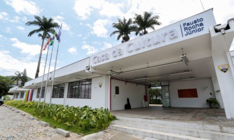 Roda de Choro Celebra Tradição Musical Brasileira em Joinville