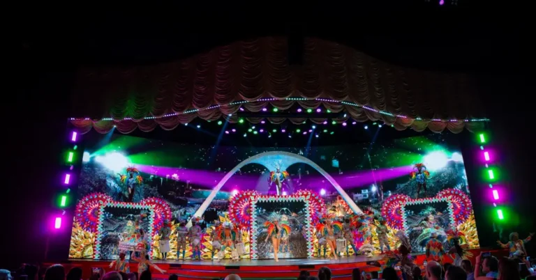 Roxy Dinner Show: Uma Experiência Imperdível no Rio de Janeiro