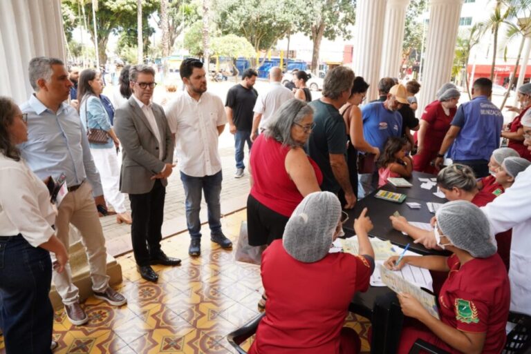 SES-GO e Anápolis: Ação Focada na Vacinação Contra a Influenza