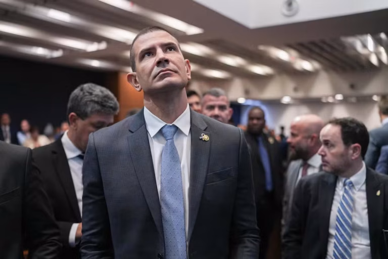 STF Avalia Mandato-Tampão: Desafios para Douglas Ruas no Governo do RJ