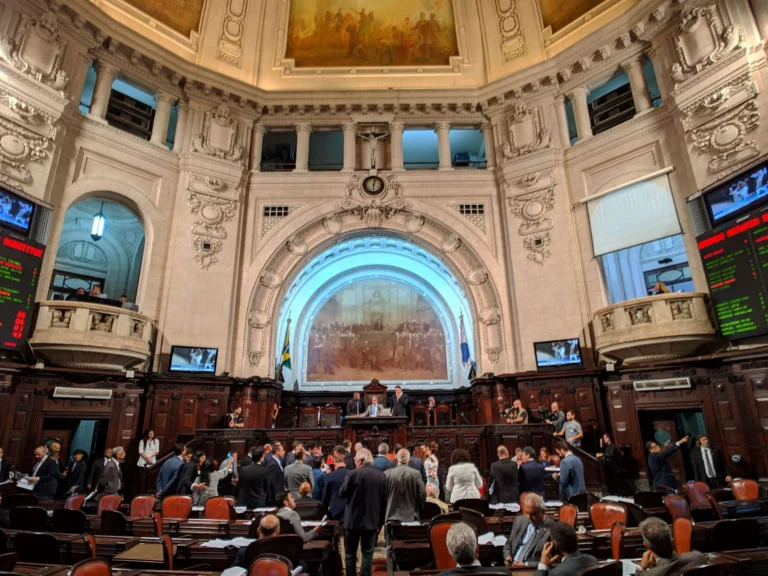 STF Decidirá a Forma de Eleição para Mandato-Tampão no RJ: Direta ou Indireta?