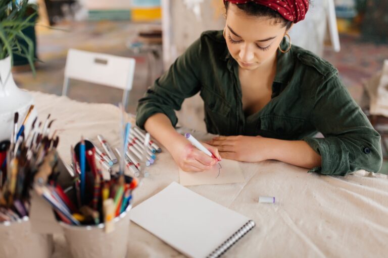 Trabalhos Manuais: Uma Abordagem Eficaz para Reduzir Ansiedade e Depressão Trabalhos Manuais: Uma Abordagem Eficaz para Reduzir Ansiedade e Depressão