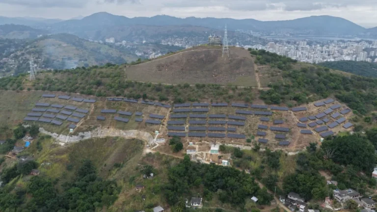 Parque Solar Niterói: Economia, Empregos e Sustentabilidade Parque Solar Niterói: Economia, Empregos e Sustentabilidade