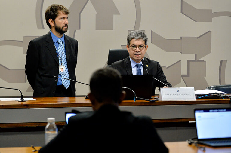 Comissão Mista Instalada para Analisar Reajuste do Piso Salarial da Educação Básica