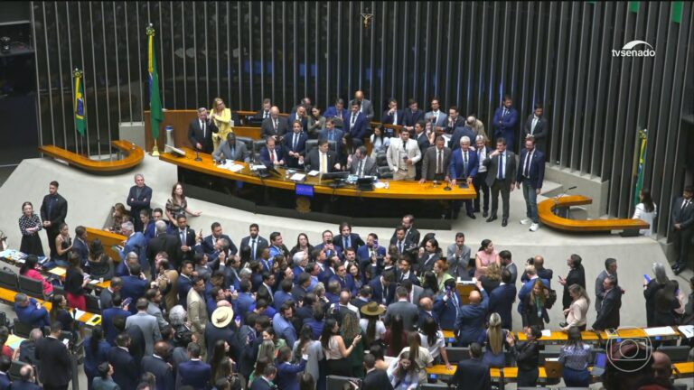 Conflito Político: A Dosimetria dos Atos Golpistas em Foco Conflito Político: A Dosimetria dos Atos Golpistas em Foco