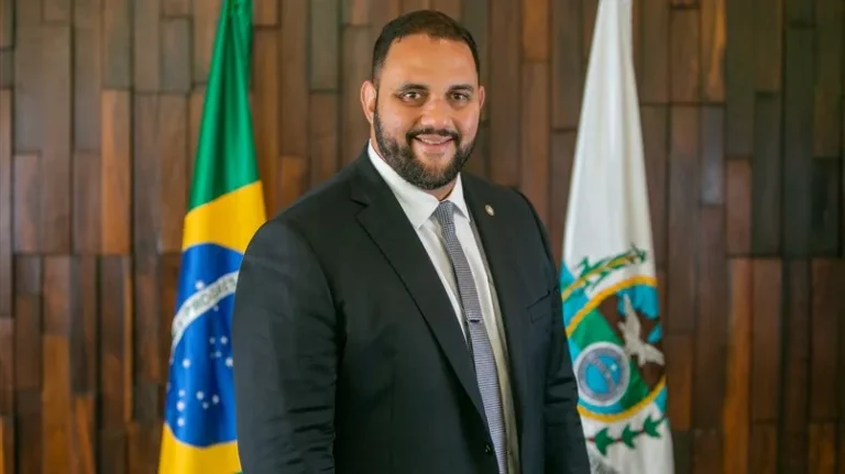 Deputado Thiago Rangel é preso por fraudes na Educação no Rio de Janeiro
