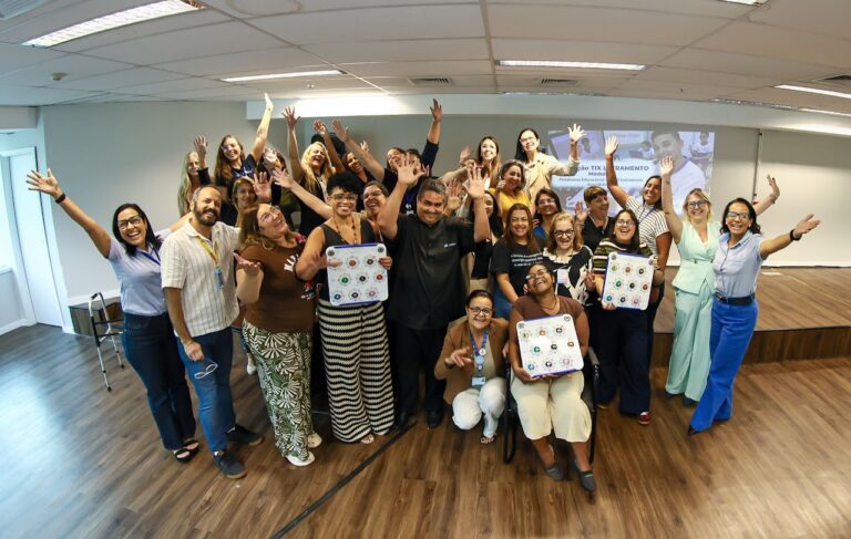 Educação Especial: Seeduc-RJ Inova com Treinamento Inclusivo e Tecnologia Avançada