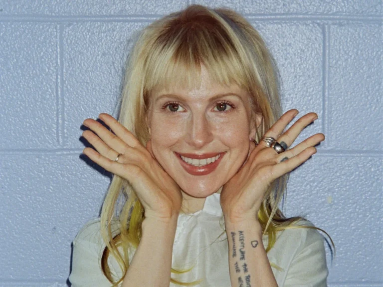 Hayley Williams Anuncia Show no Rio Após Ingressos Esgotados em São Paulo