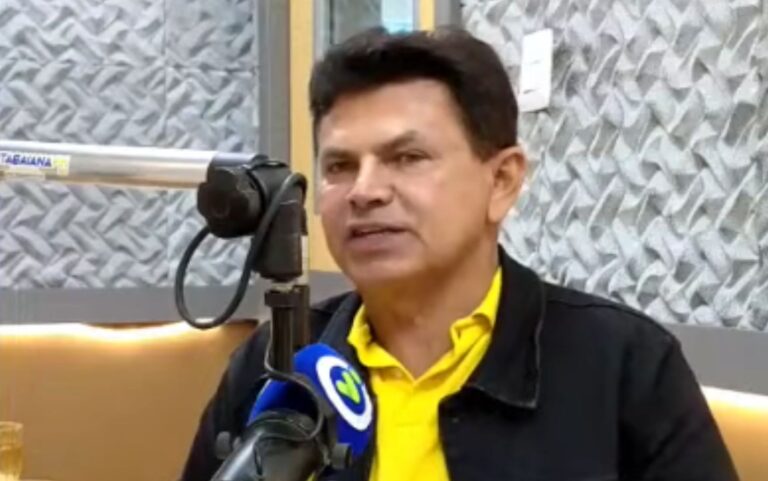 Política e Gênero: Valmir de Francisquinho Reage a Críticas sobre Esposa