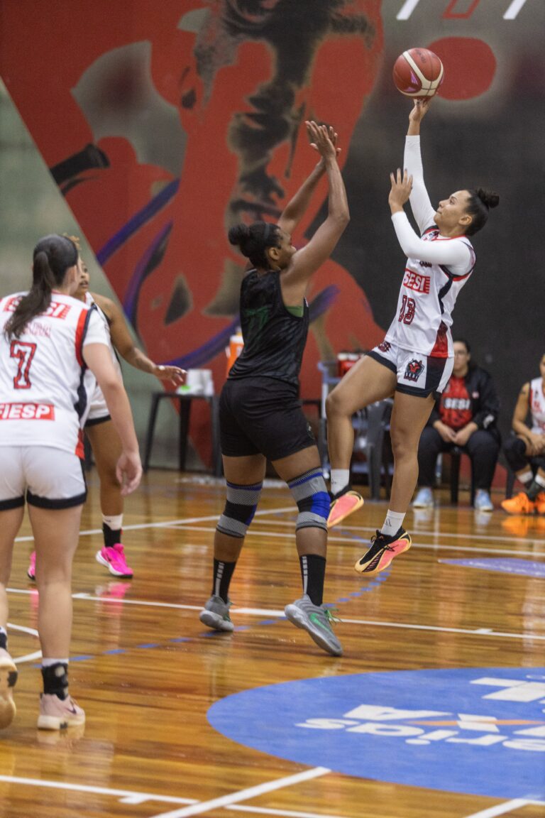 Sesi Araraquara Brilha no Segundo Tempo e Derrota o Salvador na LBF