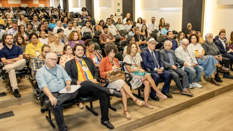 Fórum Brasil Criativo no Rio de Janeiro reúne cultura e economia em debate estratégico Fórum Brasil Criativo no Rio de Janeiro reúne cultura e economia em debate estratégico
