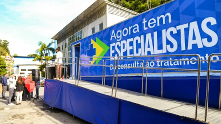 Petrópolis recebe Carreta de Saúde da Mulher com serviços especializados para prevenção Petrópolis recebe Carreta de Saúde da Mulher com serviços especializados para prevenção