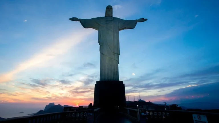 Rio de Janeiro bate recorde histórico com mais de 1,21 milhão de turistas internacionais em 2026
