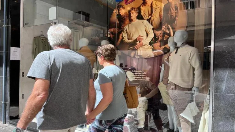 Economia prateada: como a população 60+ impulsiona o comércio em Petrópolis Economia prateada: como a população 60+ impulsiona o comércio em Petrópolis
