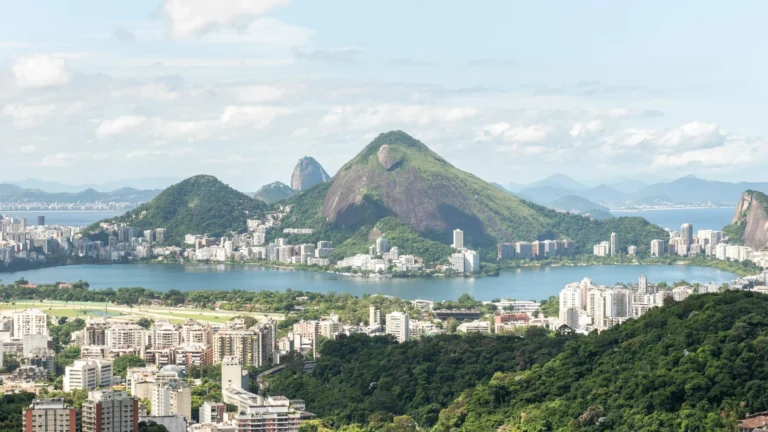 Impacto Econômico do Airbnb no Rio Cresce 21% e Reforça Posição Global da Cidade Impacto Econômico do Airbnb no Rio Cresce 21% e Reforça Posição Global da Cidade