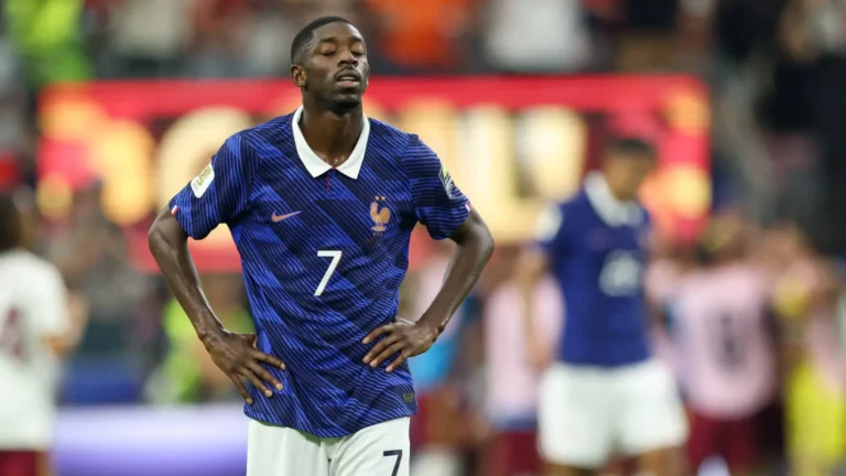 Estrelas da França Apagam e Seleção Cai Diante da Espanha na Copa do Mundo Estrelas da França Apagam e Seleção Cai Diante da Espanha na Copa do Mundo