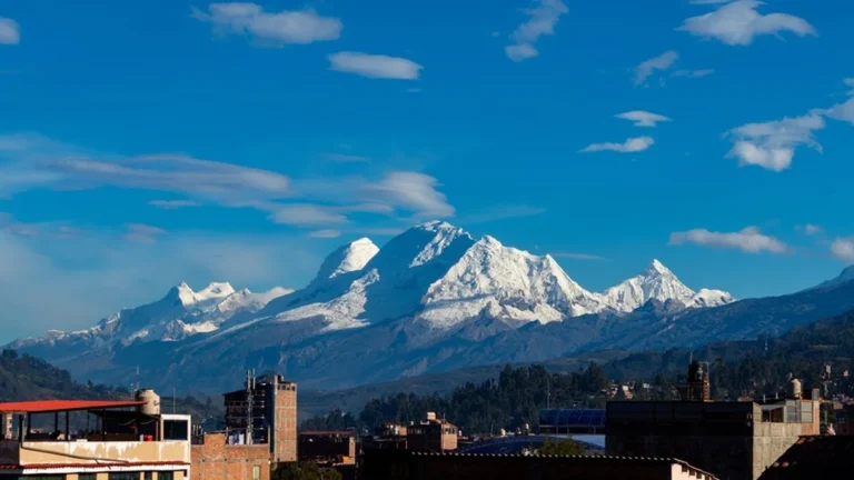 Escalada no Huascarán: Por que o perigo está aumentando para os alpinistas? Escalada no Huascarán: Por que o perigo está aumentando para os alpinistas?
